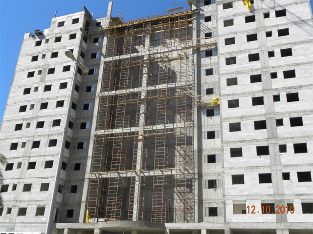 בנייני מגורים ארמונות במערב בשכונת ח-300 חולון